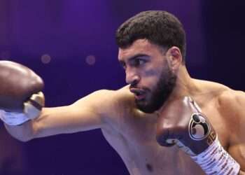 Hamzah stops Berlanga in round 5, Stevenson remains undefeated