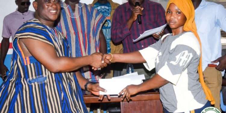 Gushegu: Tampuli support 238 brilliant but needy students to pursue tertiary education