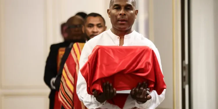 France Madagascar Skull