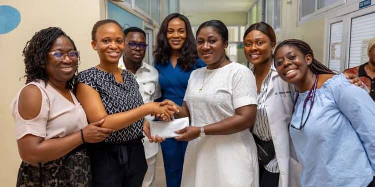 Bawumia pays bills of sick children on his birthday