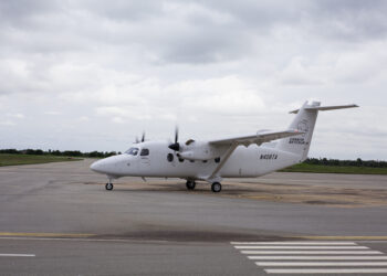 SkyCourier Ho airport