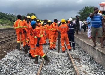 Salary railway workers