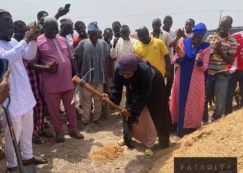 Savelugu MP commissions teachers quarters, starts KG project
