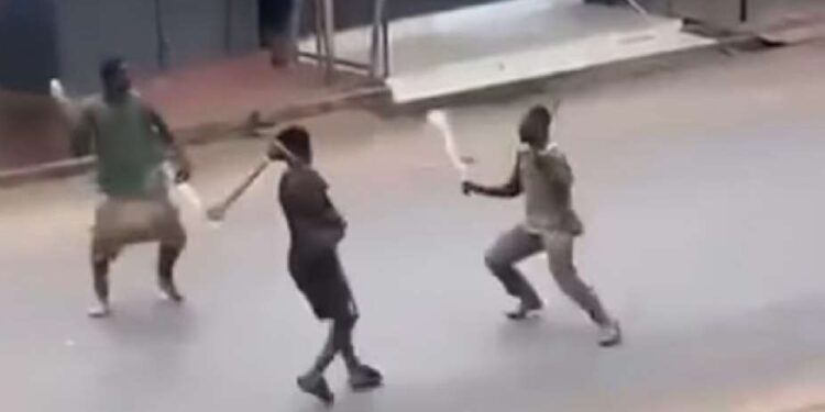 Akyem Oda machete