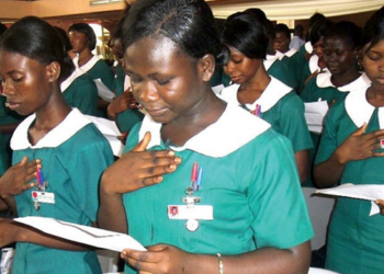 Recruits nurses midwives