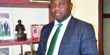 Guinea government resigns