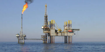 Smuggling oil Gulf