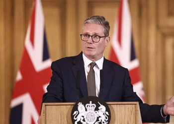 Sir Keir Starmer resigns