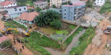 Flood demolishes dredging