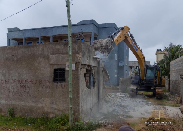 Flood demolishes dredging