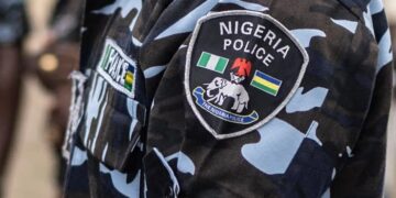 Traffic officers bribe
