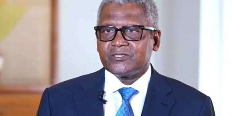 Ghana’s economy: Mahama did the right things — Dangote praises