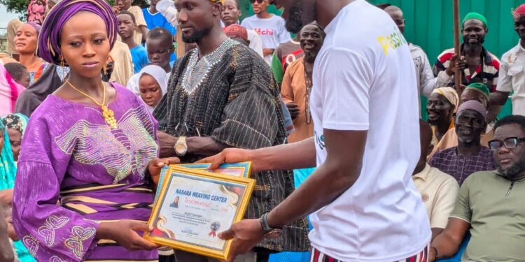 Agro Kings support women with weaving skills, tools, in Nanumba South